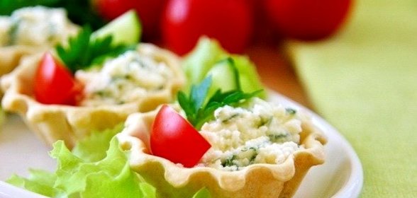 Тарталетки с сырной начинкой
