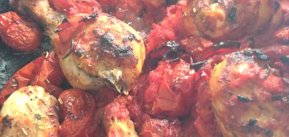 Курица, запеченная с томатами