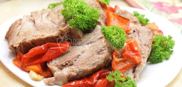 Запеченный омлет с овощами и пармезаном