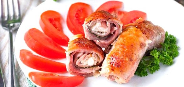 Рулетики из свинины с ветчиной и сыром фета