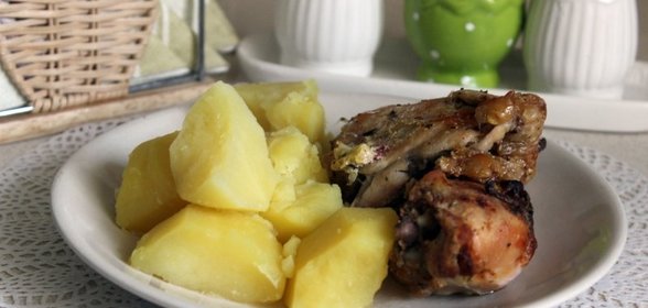 Куриные окорочка, запеченные в кефире с мятой и чесноком