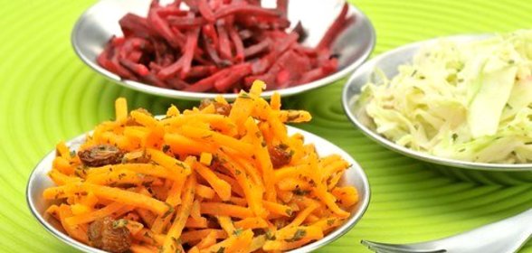 Морковный салат с изюмом и апельсиновым ароматом