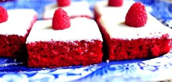 Малиновый десерт