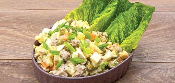 Новогодний советский «Оливье» с говядиной