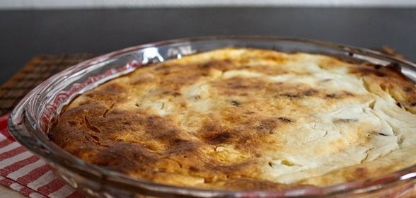 Творожная запеканка с изюмом
