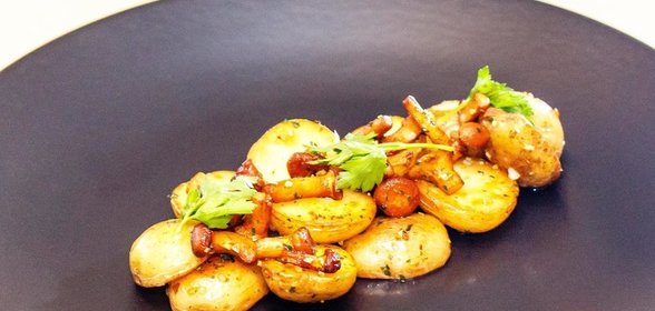 Мини-картофель с лисичками