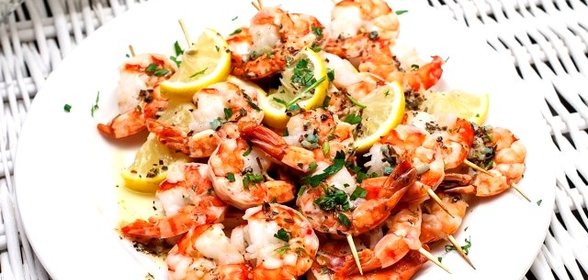 Закуска к красному полусладкому вину