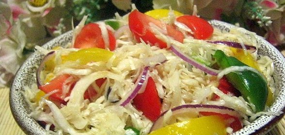 Салат из свежей капусты Хрустящий