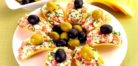 Сырная закуска на чипсах