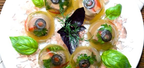 Свиные отбивные во фруктовом желе