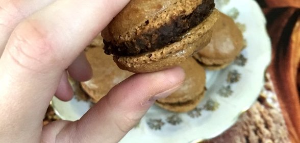 Пирожные макарон на миндальной муке