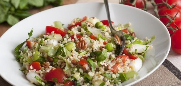 Киноа с овощами и специями