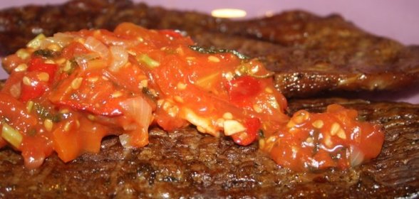 Говяжьи отбивные на решетке