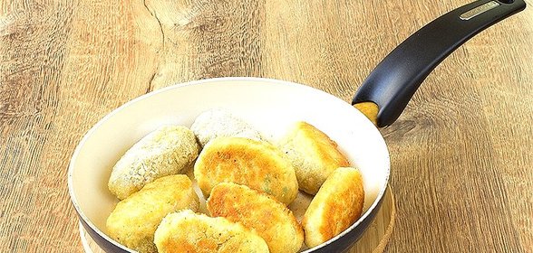 Куриные котлеты с хлебом