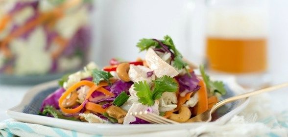 Хрустящий куриный салат