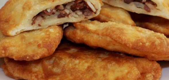 Постные чебуреки с фасолевой начинкой