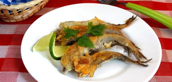 Жареная путассу в кукурузной панировке