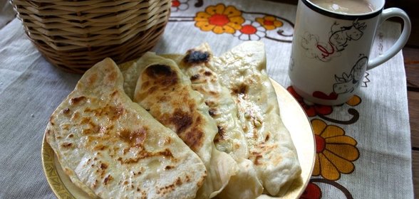 Чебуреки с творогом и зеленью