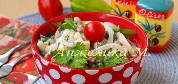 Овощной салат с кальмарами
