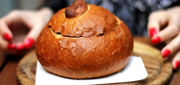 Cуп в булке хлеба