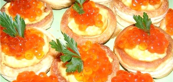 Волованы с деликатесами