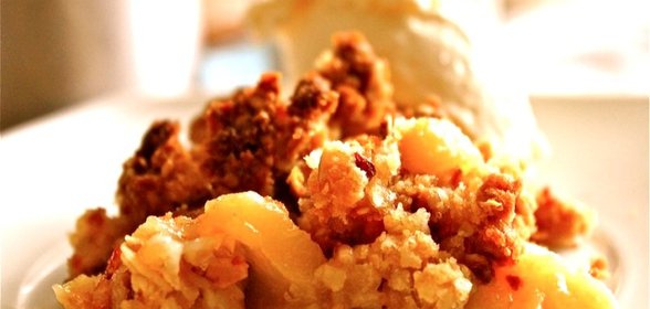 Крамбл с нектаринами