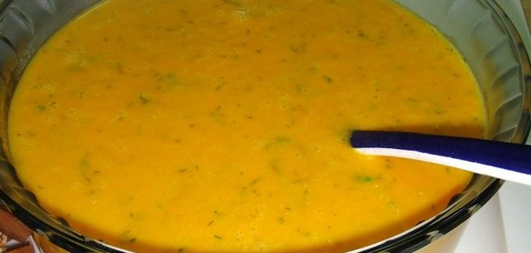 Морковный крем-суп с зеленью