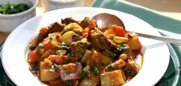 Говядина с кабачками и картошкой