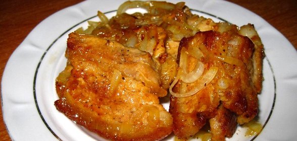 Сало жареное с луком