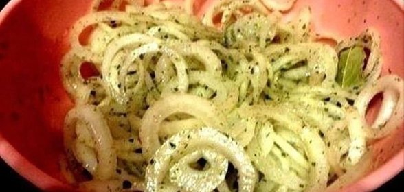 Маринованный лук для шашлыка и салата