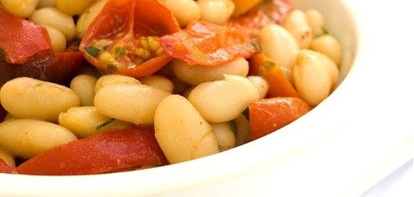 Салат с белой фасолью