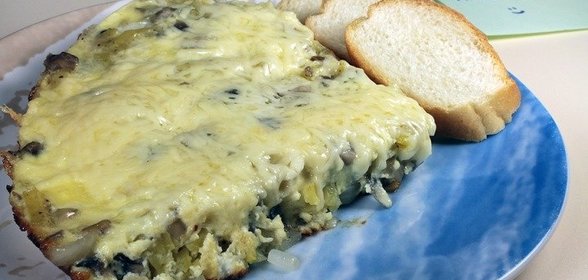 Омлет с грибами и картофелем