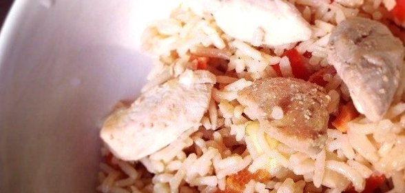 Тяхан с курицей (Жареный рис)