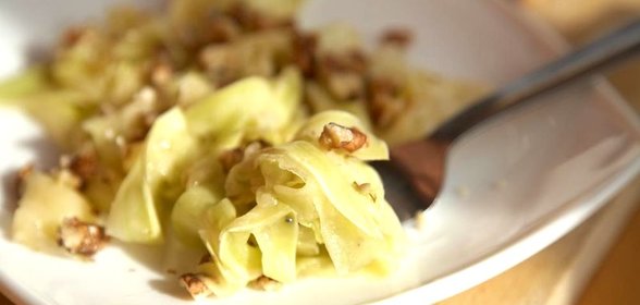 Салат из кабачков и орехов