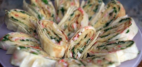 Рулет из лаваша с курицей