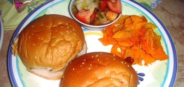 Бургеры с беконом и грибами