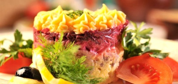 Сельдь под шубой с яблоком