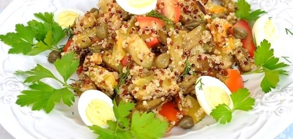 Салат с киноа