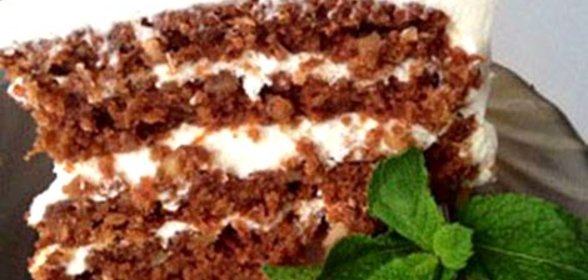 Морковный торт с кремом на основе сыра филадельфия