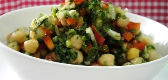 Салат из нута и перца